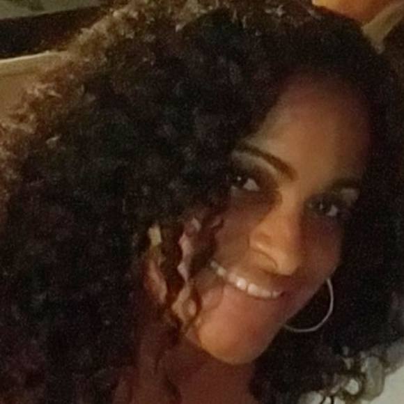 Meet your Posher, Acelyn - Picture 1 of 1